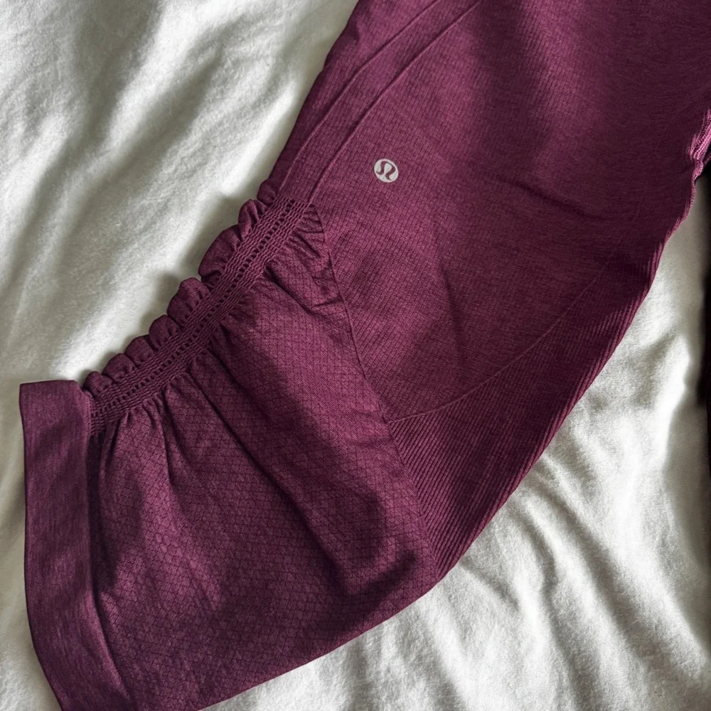 1 Lululemon In The Flow Crop II - Heathered Bordeaux Drama